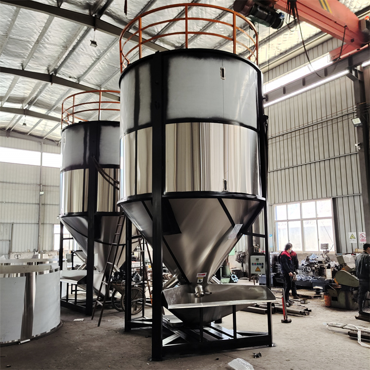 Máy trộn dọc 10 tấn (1)