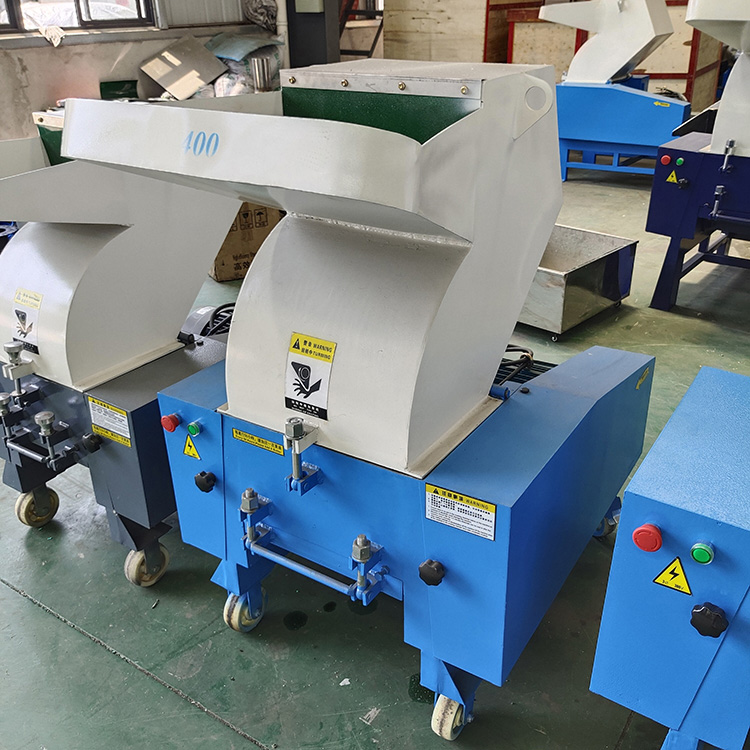 Máy nghiền nhựa ZC400 (4)