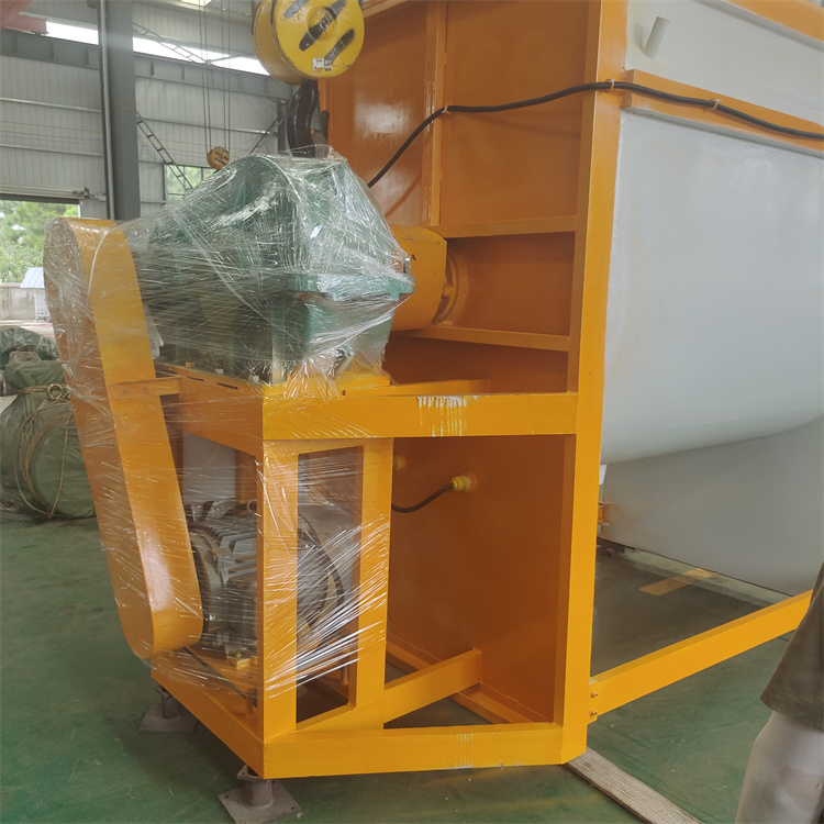 Máy trộn ngang 3 tấn (5)